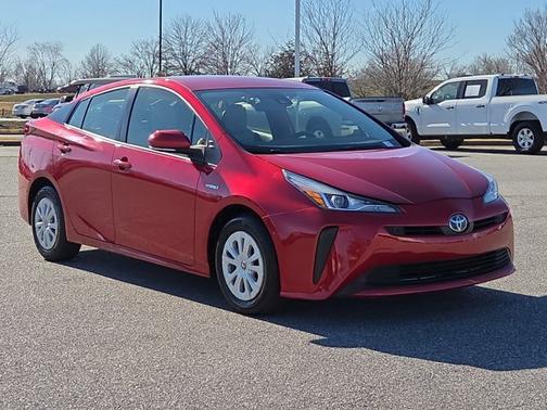 2022 Toyota Prius L Eco