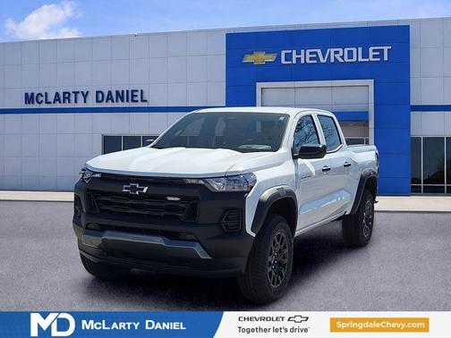 Summit White 2026 Chevrolet Colorado 4WD Trail Boss
