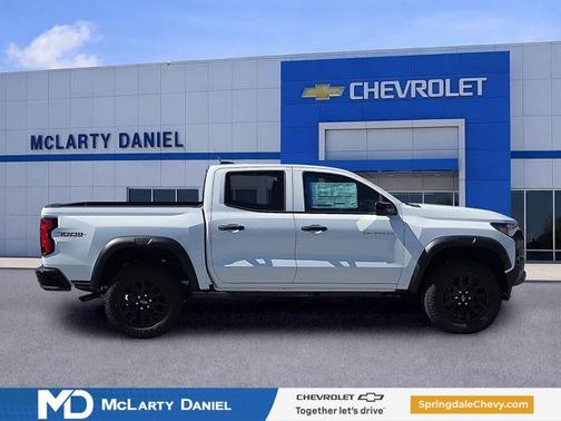 Summit White 2026 Chevrolet Colorado 4WD Trail Boss