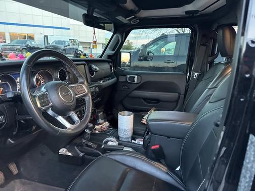 2023 Jeep Gladiator Overland