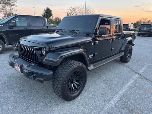 2023 Jeep Gladiator Overland