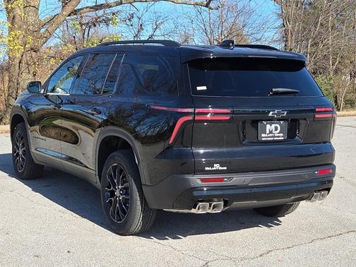 2026 Chevrolet Traverse FWD LT