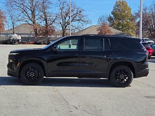 2026 Chevrolet Traverse FWD LT