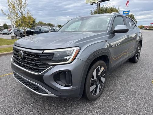 2024 Volkswagen Atlas Cross Sport 2.0T SE w/Technology