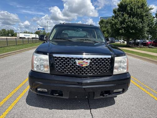 Black Raven 2005 Cadillac Escalade EXT Base