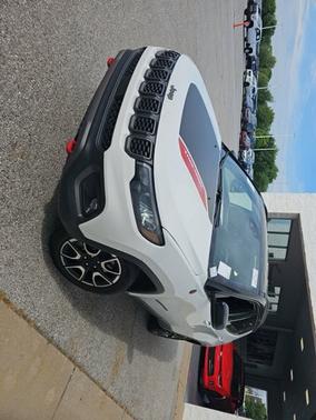 Bright White Clearcoat 2024 Jeep Compass Trailhawk