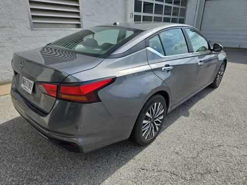Gun Metallic 2025 Nissan Altima SV