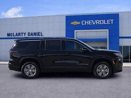 Mosaic Black Metallic 2024 Chevrolet Traverse FWD LS