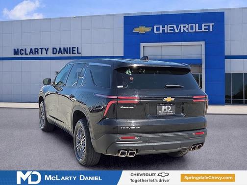 Mosaic Black Metallic 2024 Chevrolet Traverse FWD LS
