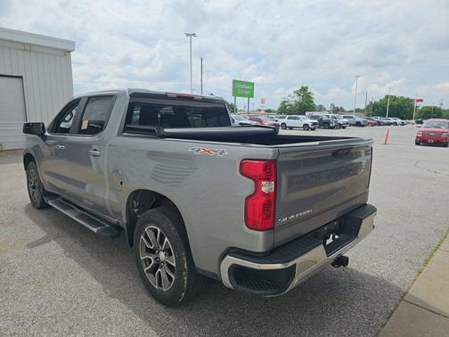 Sterling Gray Metallic 2023 Chevrolet Silverado 1500 LT