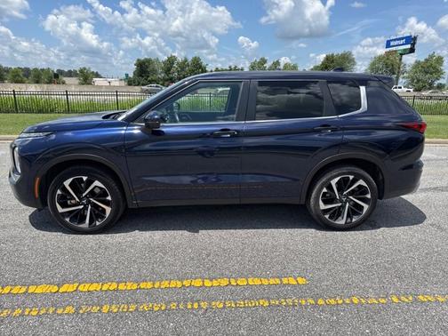 2024 Mitsubishi Outlander SE