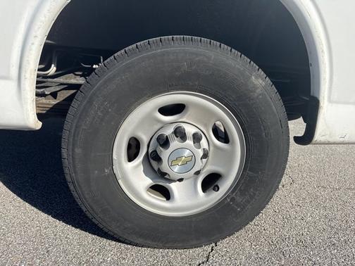 2023 Chevrolet Express 3500 LT