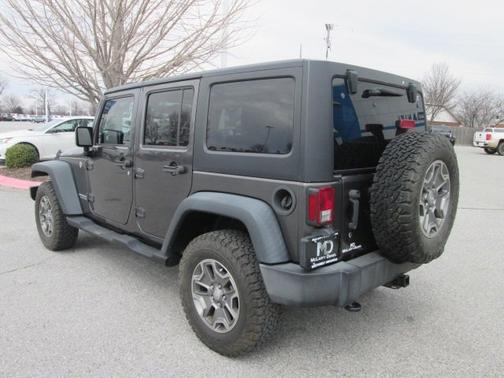Photo 4 of 30 of 2016 Jeep Wrangler Unlimited Rubicon
