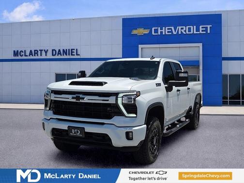 Summit White 2024 Chevrolet Silverado 2500 LT