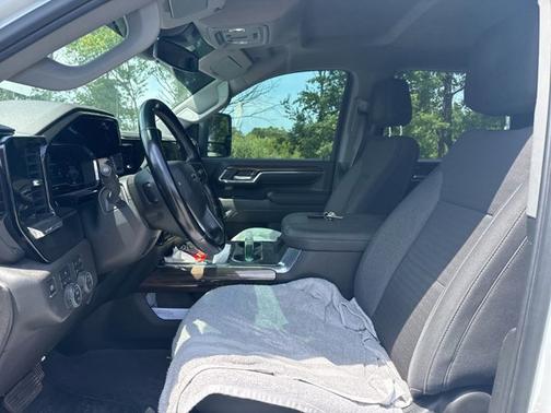 Summit White 2024 Chevrolet Silverado 2500 LT