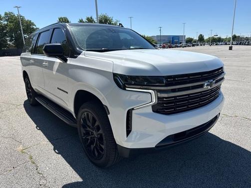Summit White 2021 Chevrolet Suburban RST