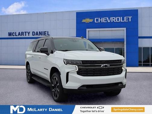 Summit White 2021 Chevrolet Suburban RST