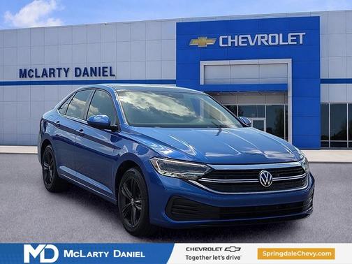 Rising Blue Metallic 2023 Volkswagen Jetta SE