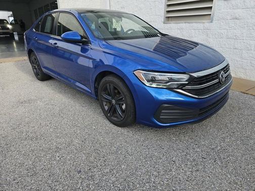 Rising Blue Metallic 2023 Volkswagen Jetta SE