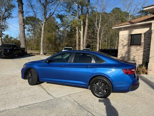 Blue 2023 Volkswagen Jetta SE