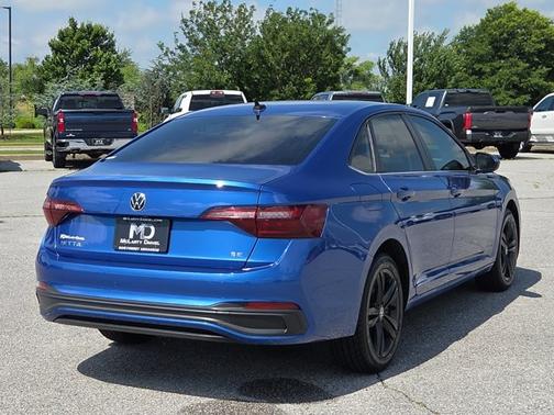 Rising Blue Metallic 2023 Volkswagen Jetta SE