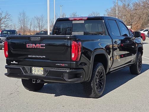 2023 GMC Sierra 1500 AT4X