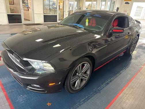 2014 Ford Mustang V6