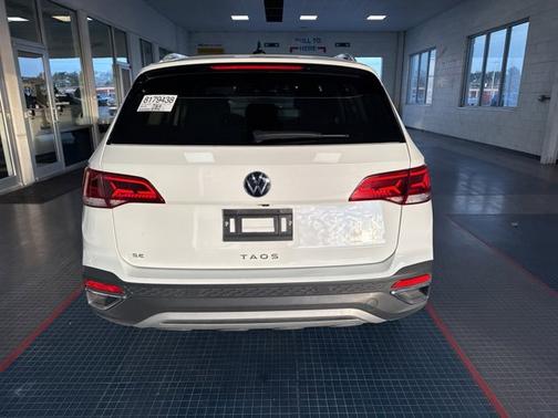 2024 Volkswagen Taos SE