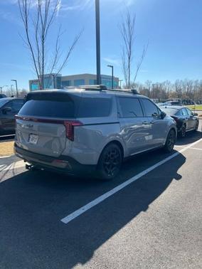 Ceramic Silver 2025 Kia Carnival Hybrid SX Prestige