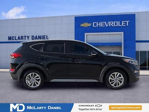 Black Noir Pearl 2017 Hyundai TUCSON Eco
