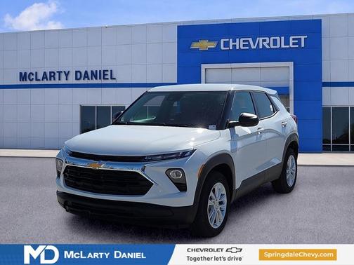 Summit White 2026 Chevrolet Trailblazer LS