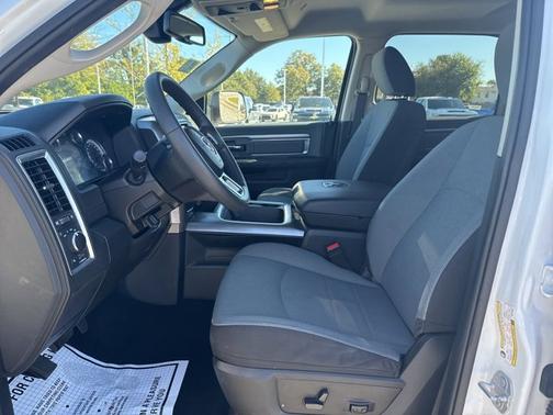 2023 RAM 1500 SLT