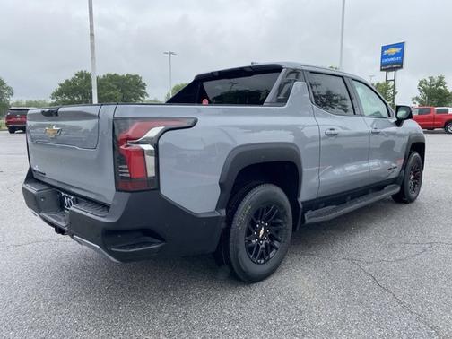 2025 Chevrolet Silverado EV LT