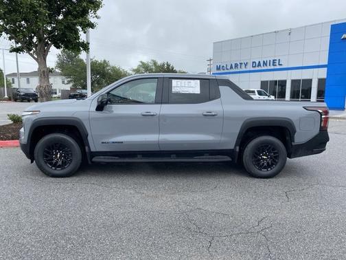 2025 Chevrolet Silverado EV LT