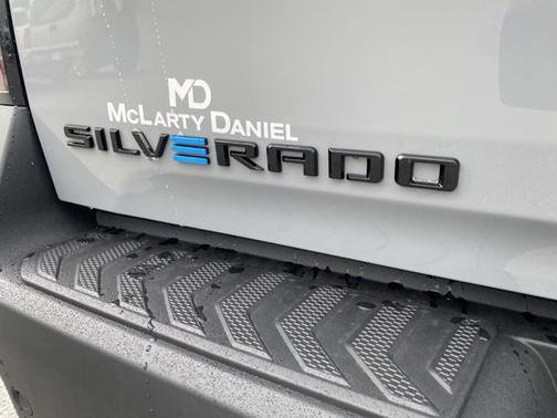 2025 Chevrolet Silverado EV LT