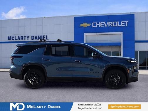 Lakeshore Blue Metallic 2026 Chevrolet Traverse FWD LT