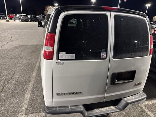 2017 GMC Savana 3500 LT