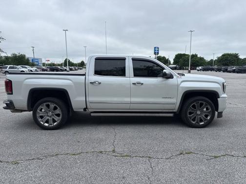 White Frost Tricoat 2018 GMC Sierra 1500 Denali