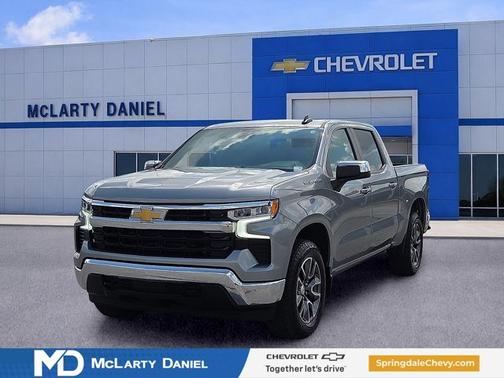 Sterling Gray Metallic 2024 Chevrolet Silverado 1500 LT