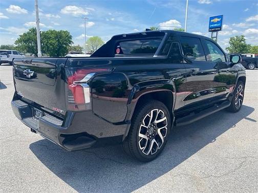 2025 Chevrolet Silverado EV RST