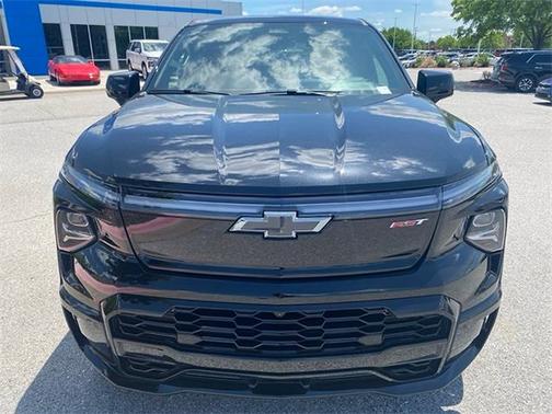 2025 Chevrolet Silverado EV RST