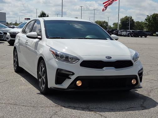 Clear White 2021 Kia Forte LXS