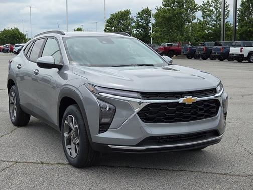 Sterling Gray Metallic 2026 Chevrolet Trax LT