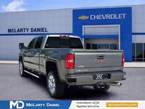 Mineral Metallic 2017 GMC Sierra 2500 Denali