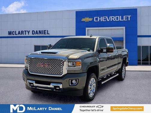 Mineral Metallic 2017 GMC Sierra 2500 Denali