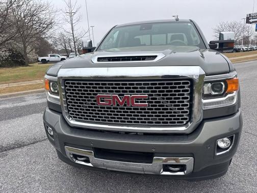 Mineral Metallic 2017 GMC Sierra 2500 Denali