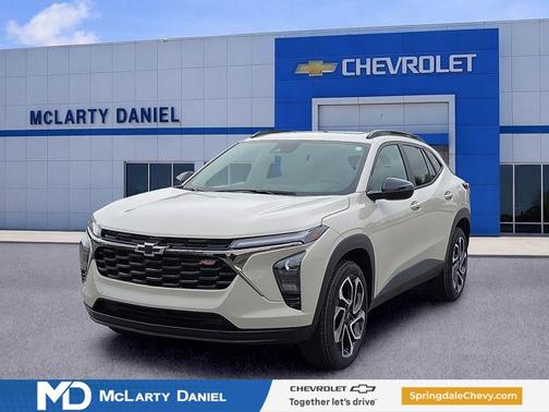 White 2026 Chevrolet Trax 2RS