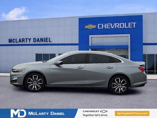 Sterling Gray Metallic 2024 Chevrolet Malibu RS