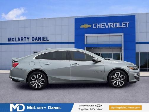 Sterling Gray Metallic 2024 Chevrolet Malibu RS