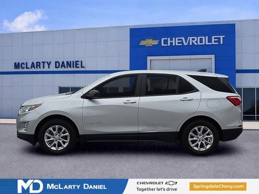 Silver Ice Metallic 2020 Chevrolet Equinox LS